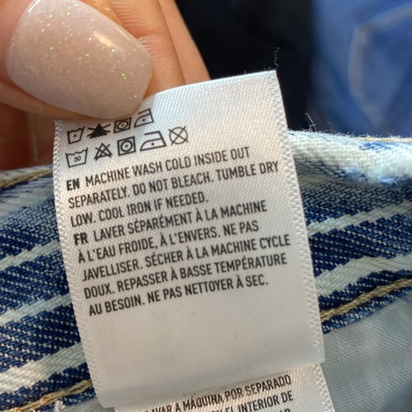 💚 American Eagle | 90s Boyfriend Striped Distressed Denim Shorts - 00 - Picture 7 of 7